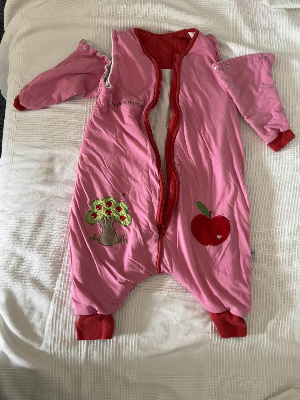 Schlummersack 2,5 TOG – 90 cm – Apfelmotiv – mit Füßen – Bild 1