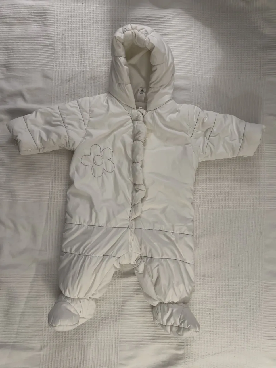 Baby Club Schneeanzug Gr. 74 – weiß mit Blume – Bild 1