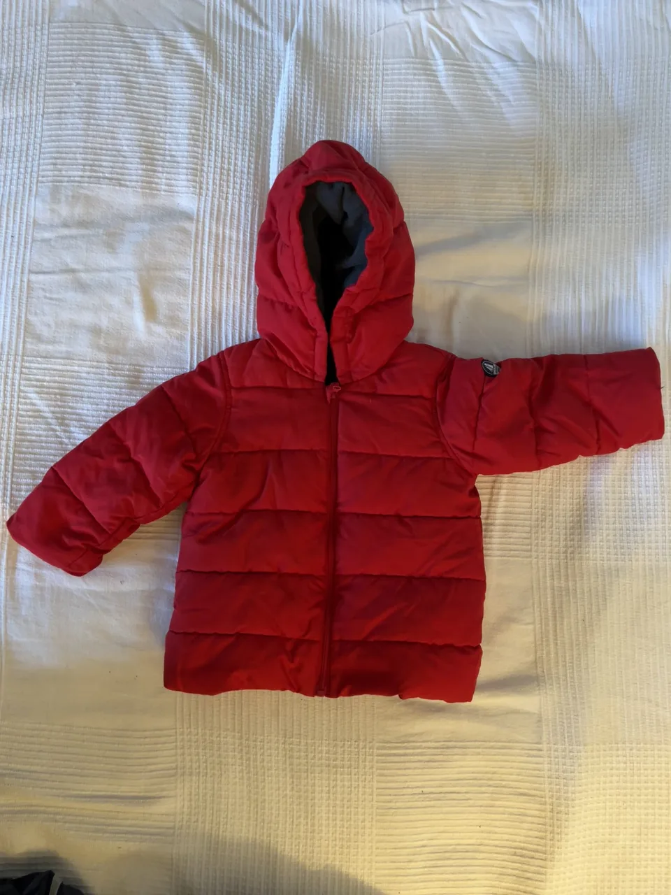 Petit Bateau Winterjacke Gr. 80 – rot mit Kapuze – Bild 1