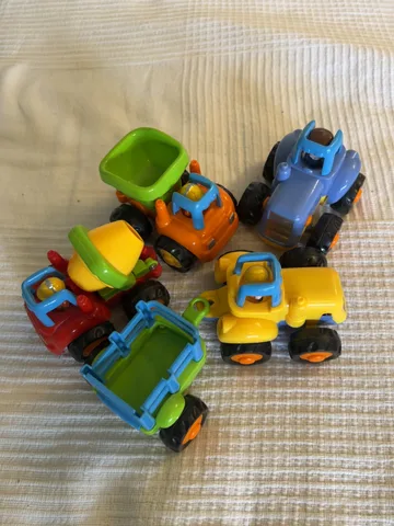 Set bunter Anschieb-Fahrzeuge für Kleinkinder