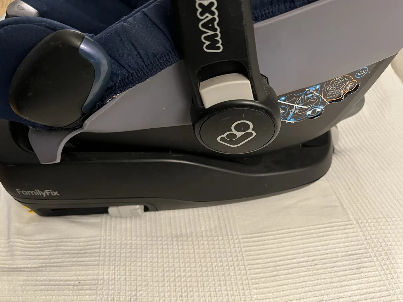Maxi-Cosi Pebble Autoschale mit FamilyFix-Basis – Bild 2
